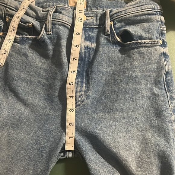 MOTHER High Waisted Weekend Skimp in On the Run
Size 29 - Picture 12 of 12